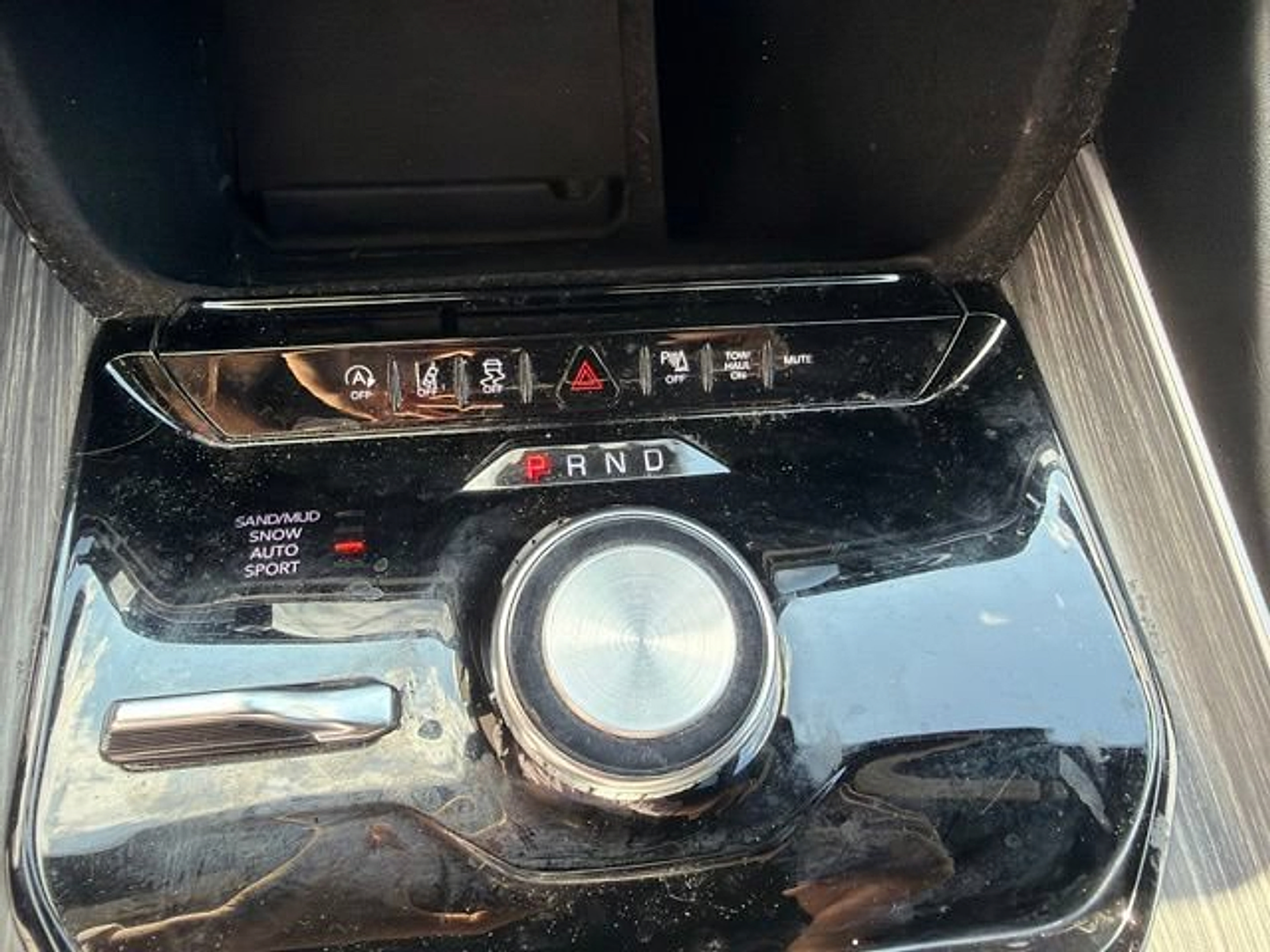 Certified 2023 Jeep Wagoneer Series II w/ Premium Group I AWD/4WD image 29