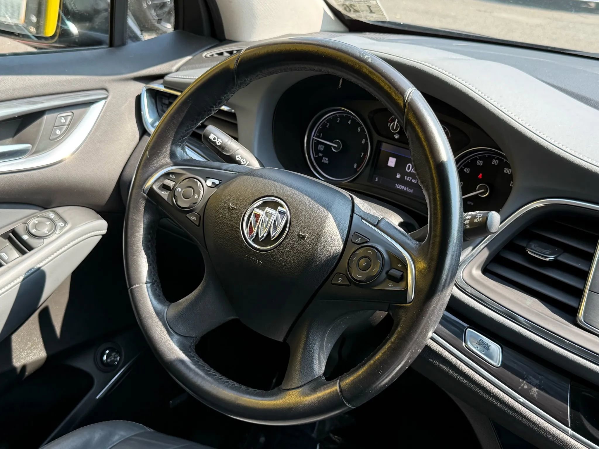 Used 2020 Buick Enclave Essence w/ Sport Touring Edition image 10