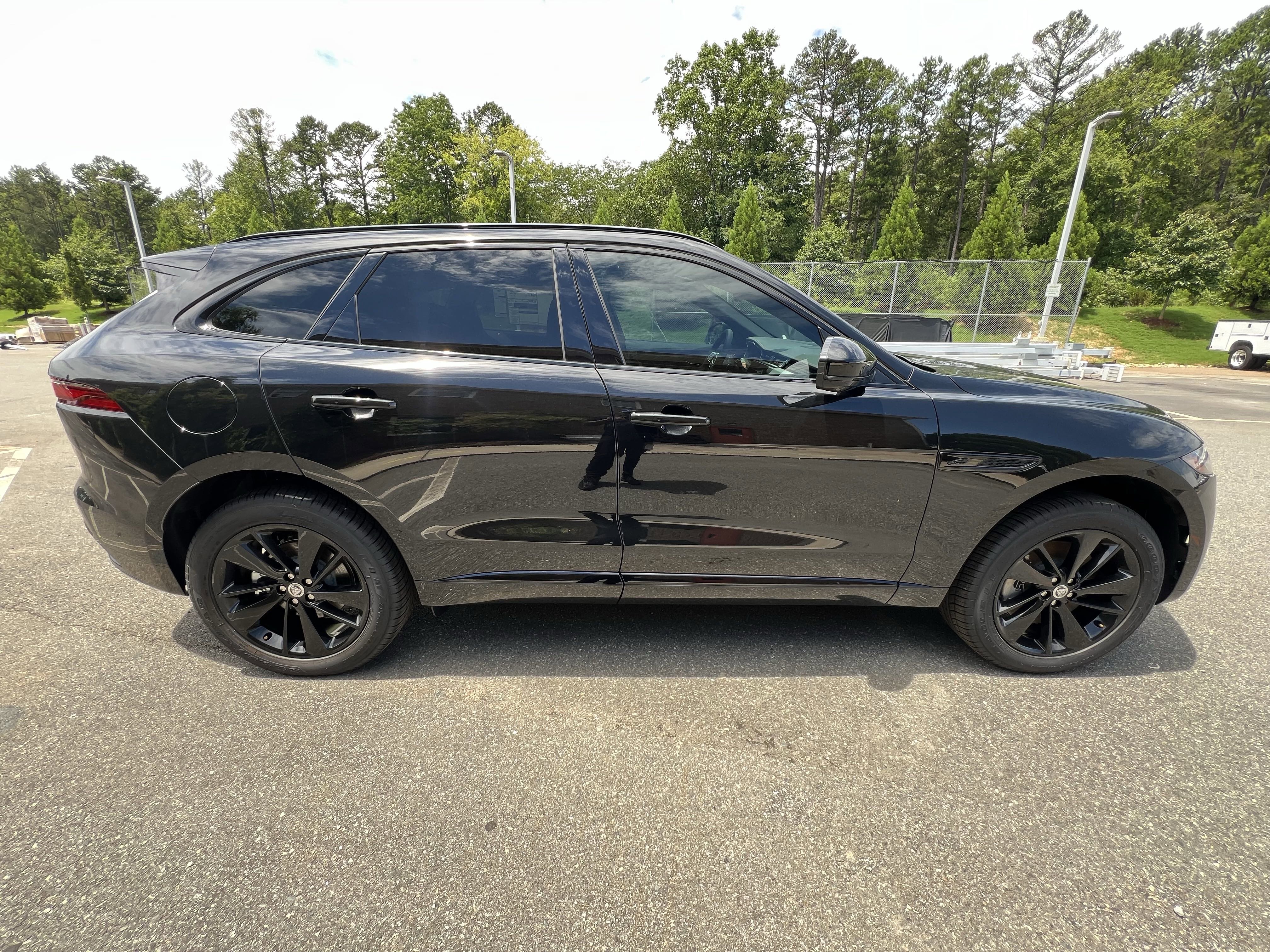 New 2026 Jaguar F-PACE R-Dynamic S image 8