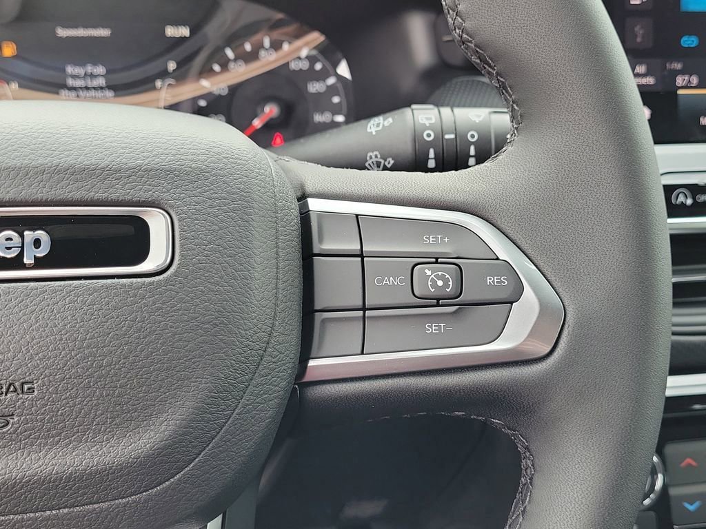 New 2026 Jeep Compass Latitude image 25