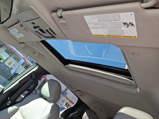 Certified 2026 Toyota Sienna XLE image 17