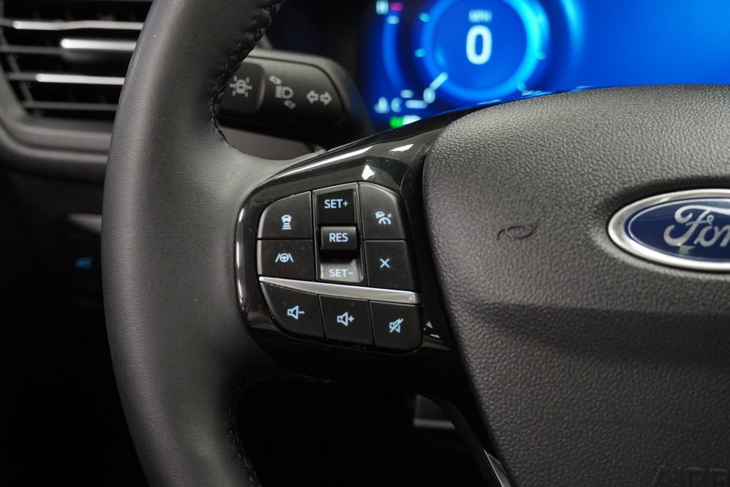 Used 2021 Ford Escape SEL w/ Technology Package image 39