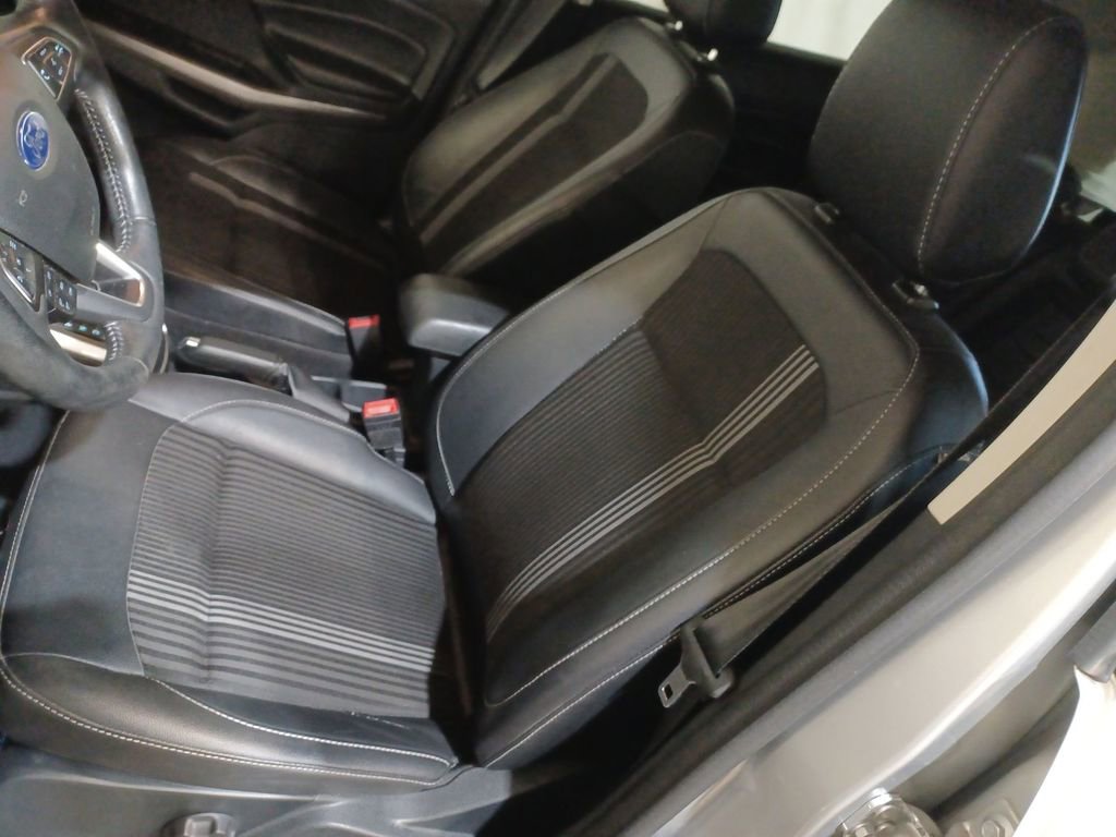 Used 2020 Ford EcoSport SES image 12