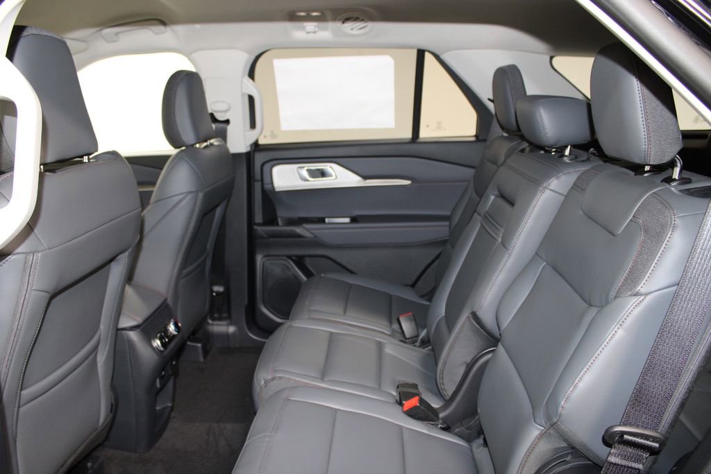 New 2026 Ford Explorer Active RWD image 25