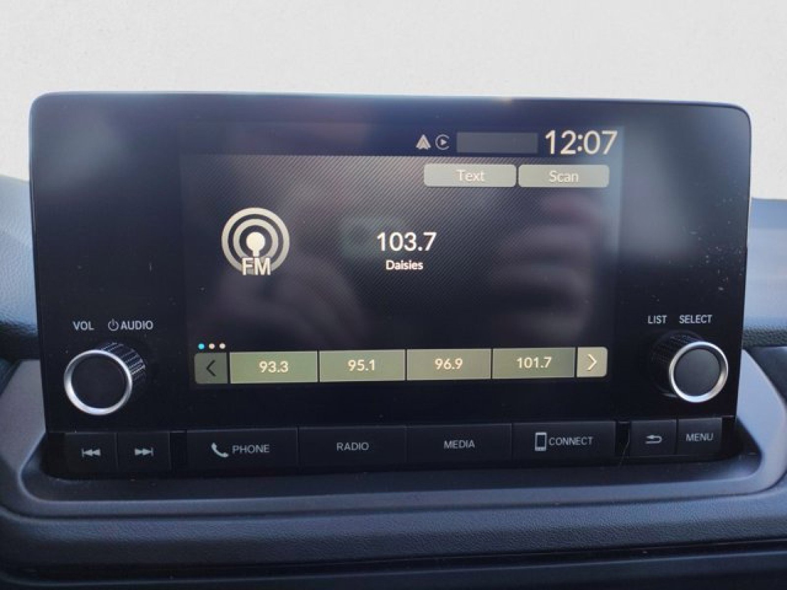 Used 2023 Honda Accord EX image 17