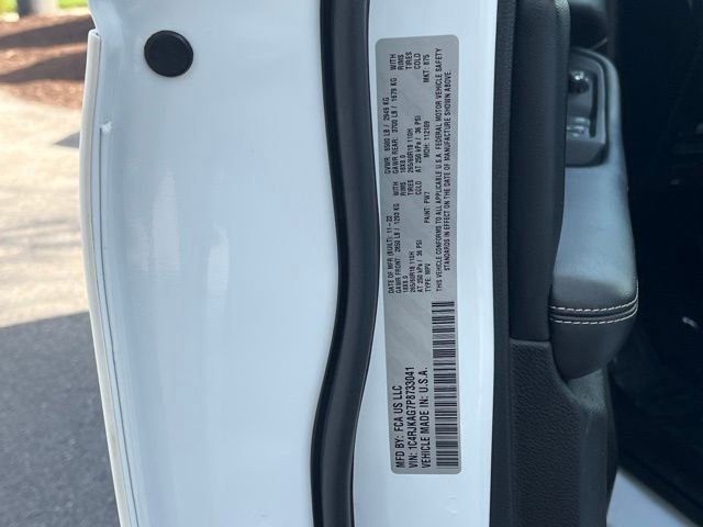 Used 2023 Jeep Grand Cherokee L Laredo AWD/4WD image 36