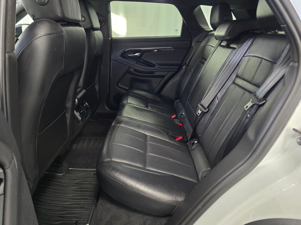 Used 2023 Land Rover Range Rover Evoque S image 18