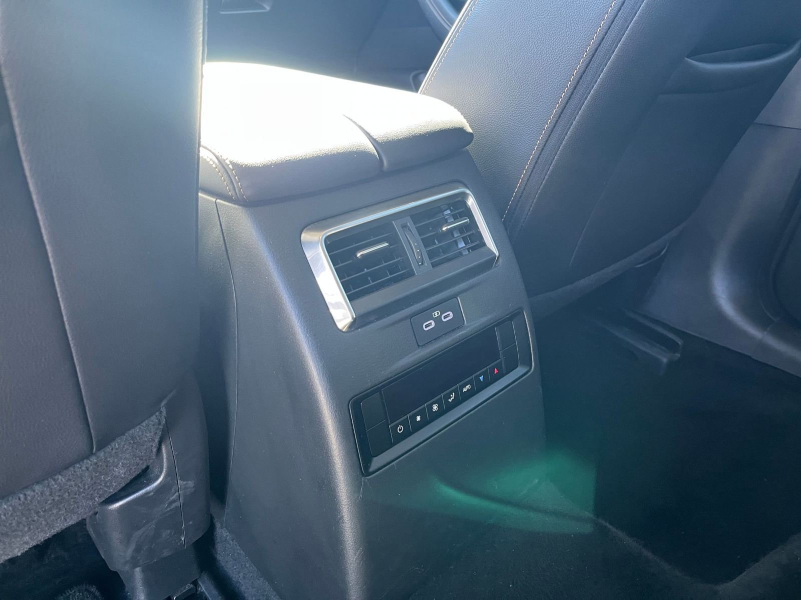 Used 2025 MAZDA CX-90 3.3 Turbo w/ Preferred Package AWD/4WD image 24