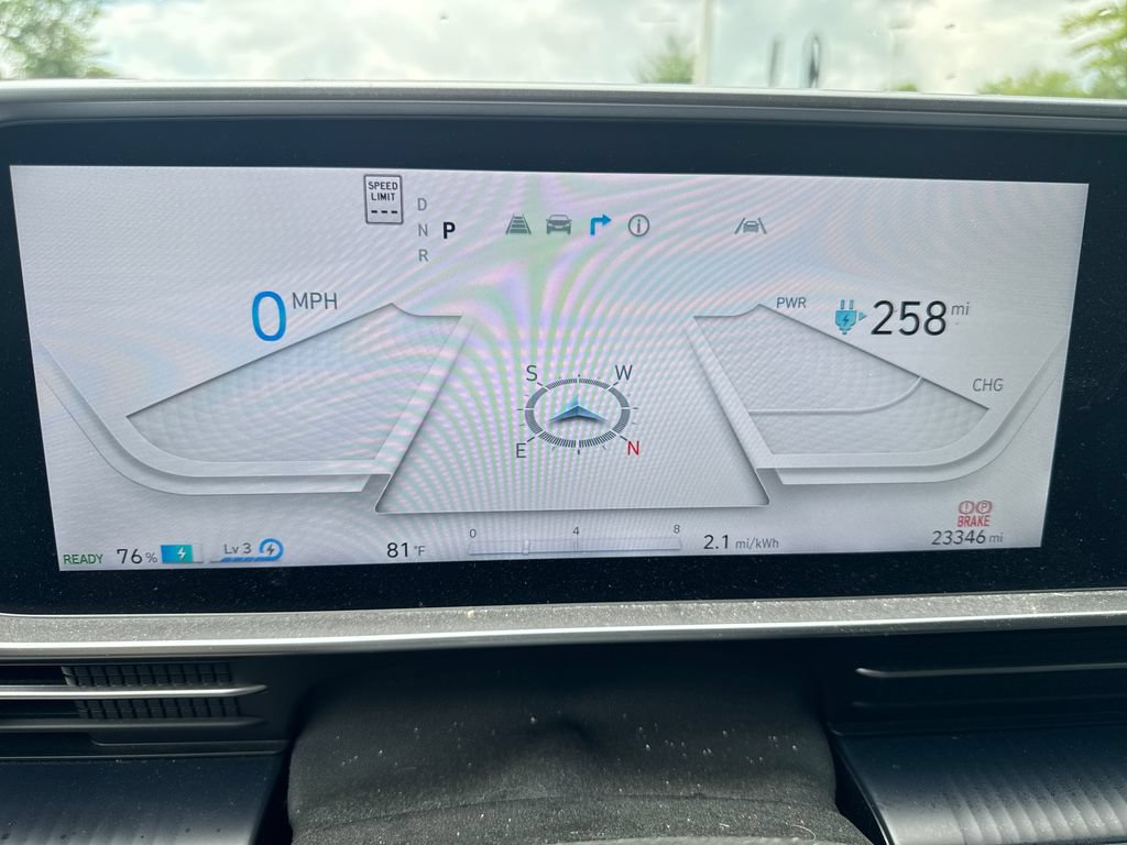 Used 2024 Hyundai Ioniq 6 SE RWD image 21