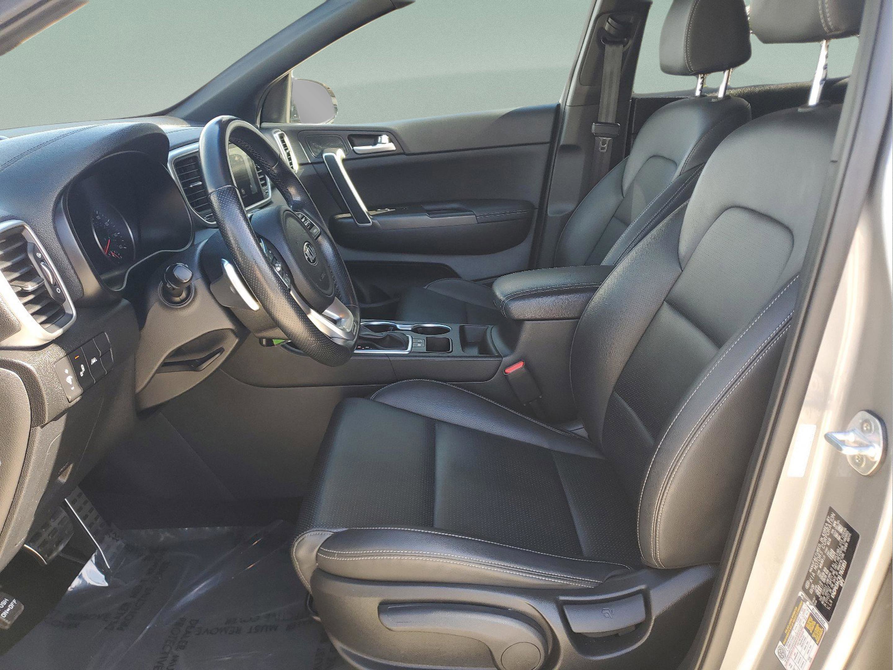 Used 2020 Kia Sportage S image 21