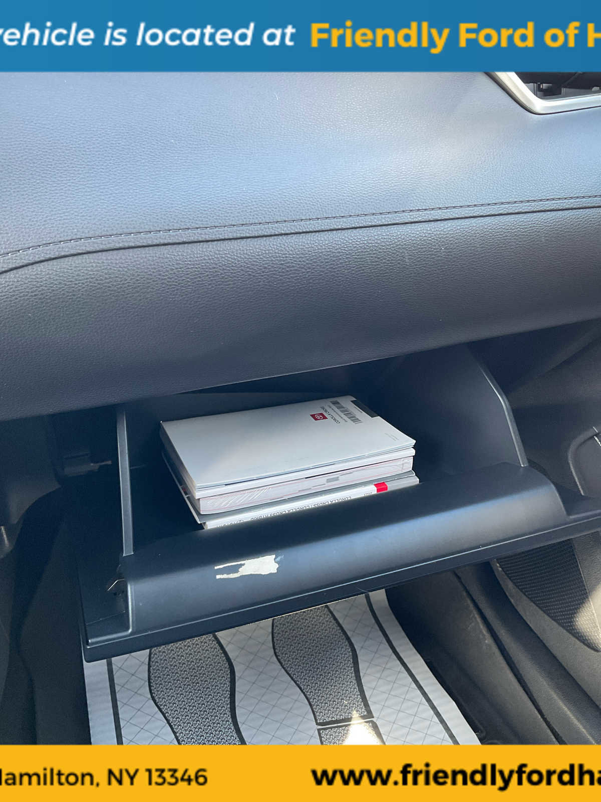 Used 2023 Toyota Corolla Cross LE w/ Moonroof Package image 34