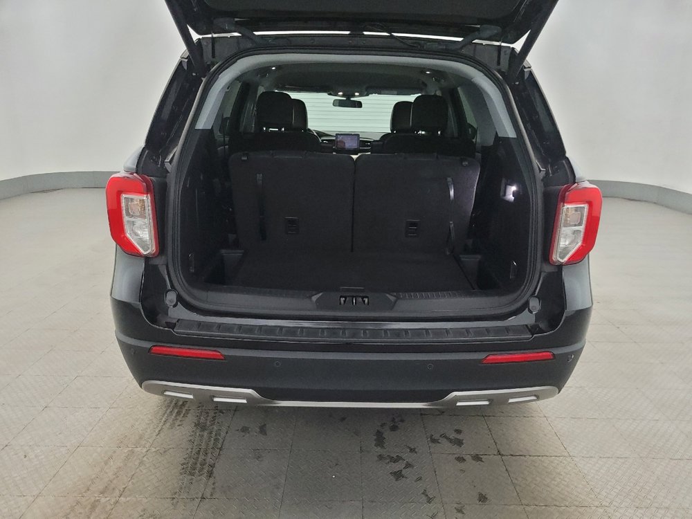 Used 2022 Ford Explorer XLT w/ Equipment Group 202A image 29