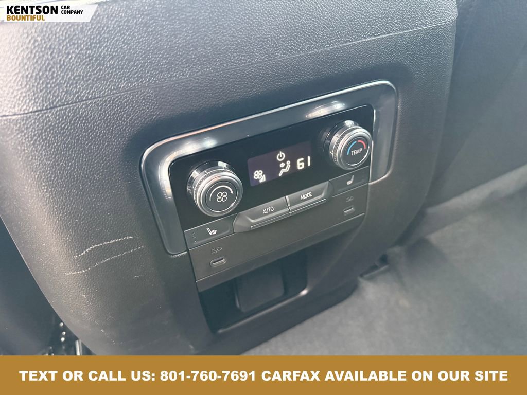 Used 2025 GMC Yukon XL Denali image 35