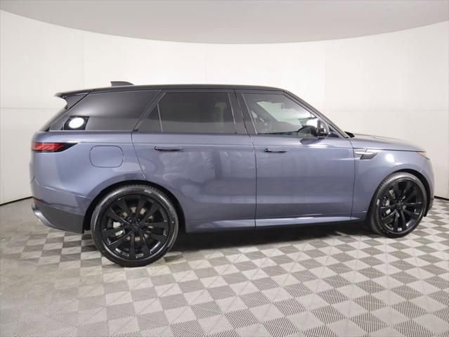 New 2026 Land Rover Range Rover Sport SE image 4