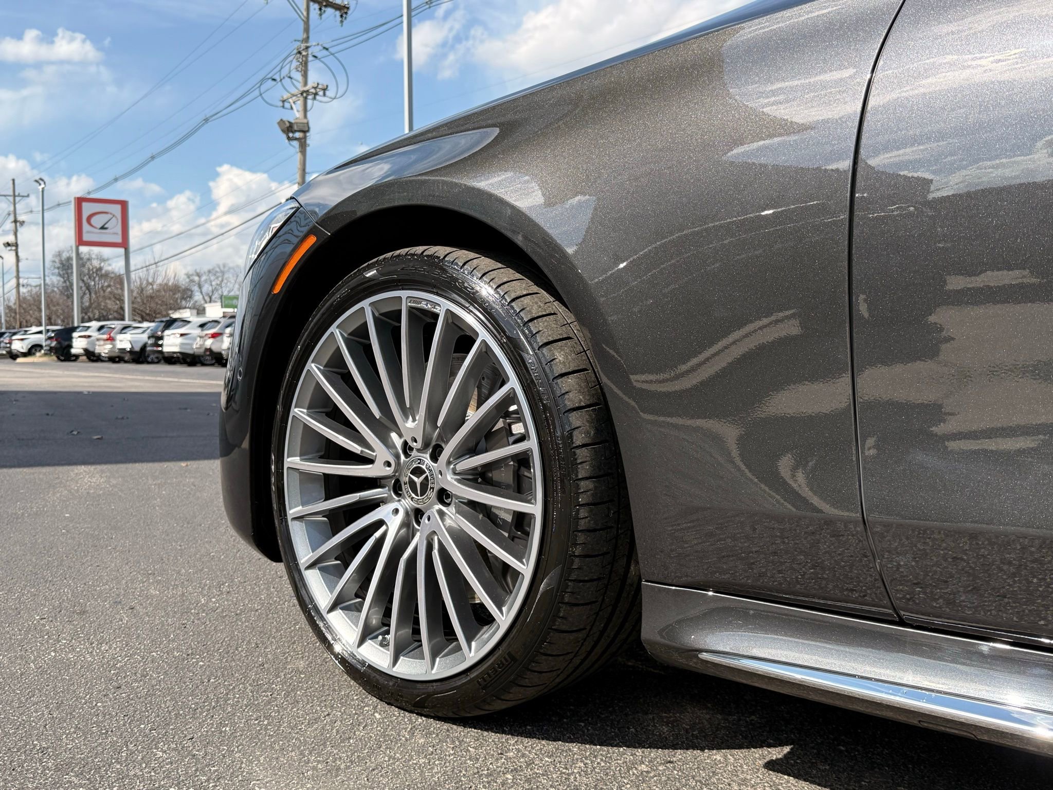 Used 2022 Mercedes-Benz S 580 4MATIC Sedan w/ AMG Line Package image 17