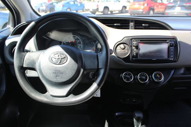 Used 2016 Toyota Yaris L FWD image 14
