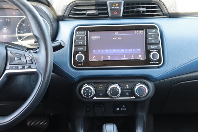 Used 2023 Nissan Versa SV FWD image 16
