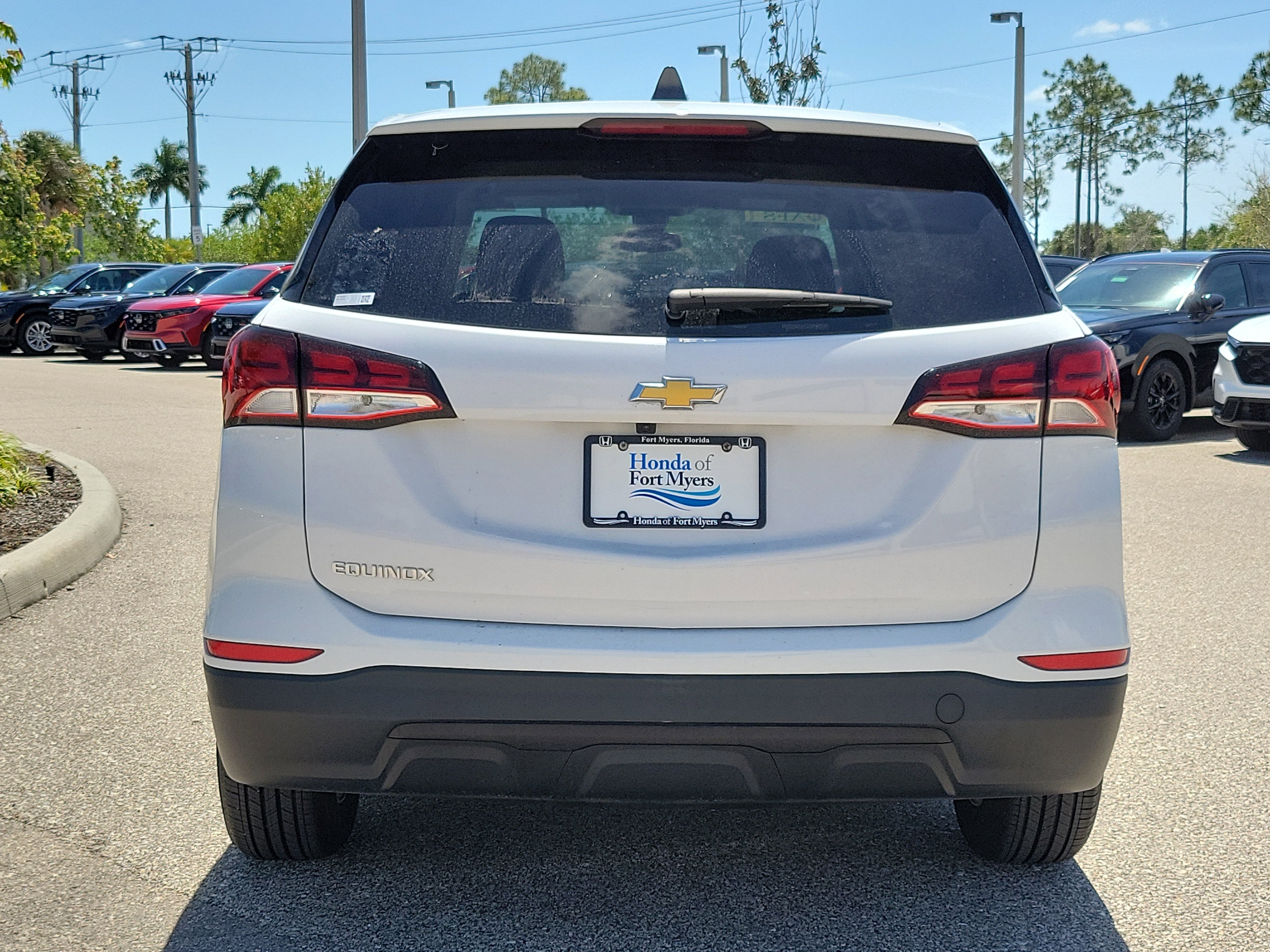 Used 2023 Chevrolet Equinox LS w/ LS Convenience Package image 5