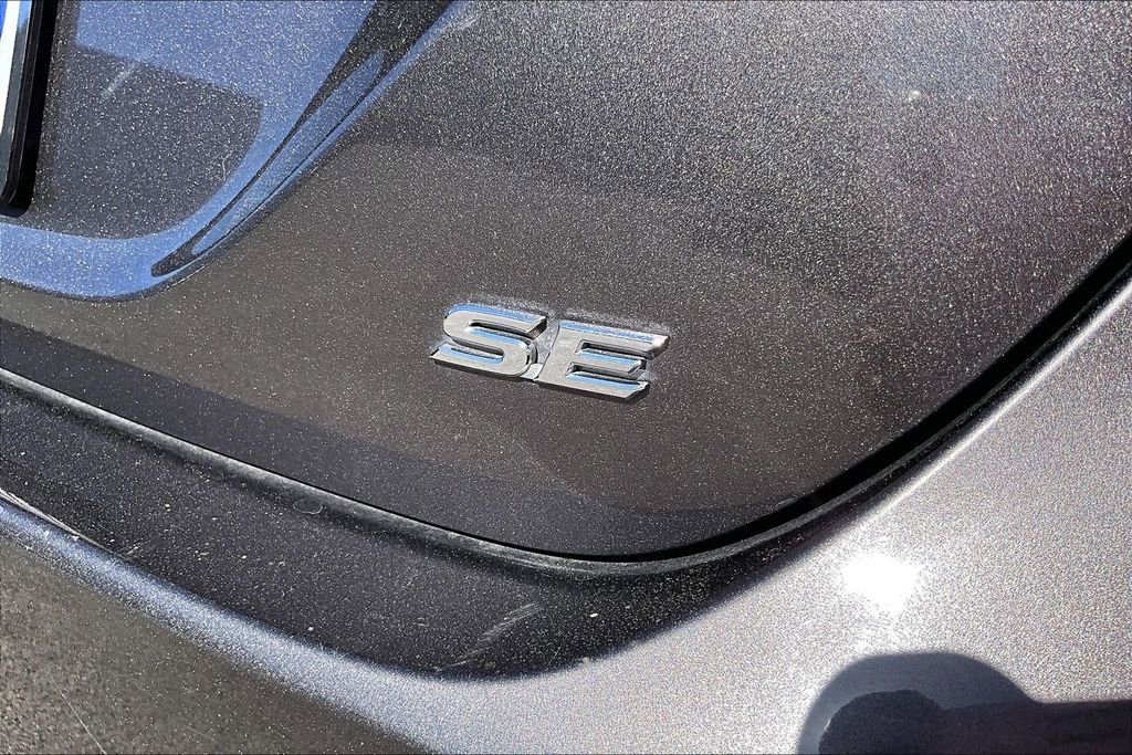 Certified 2022 Toyota Camry SE image 24