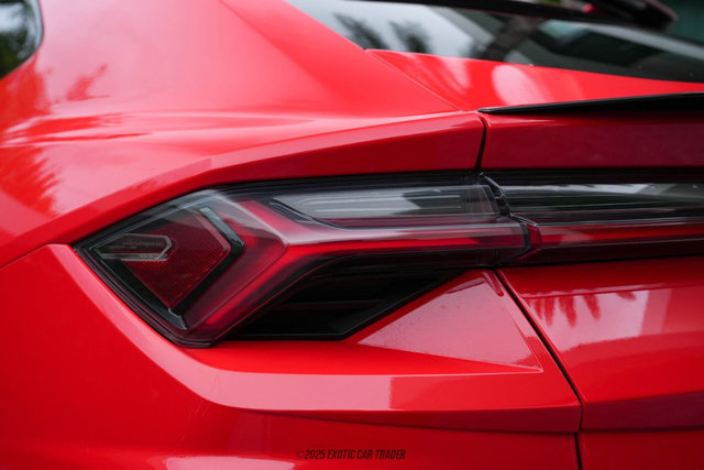 Used 2019 Lamborghini Urus image 61