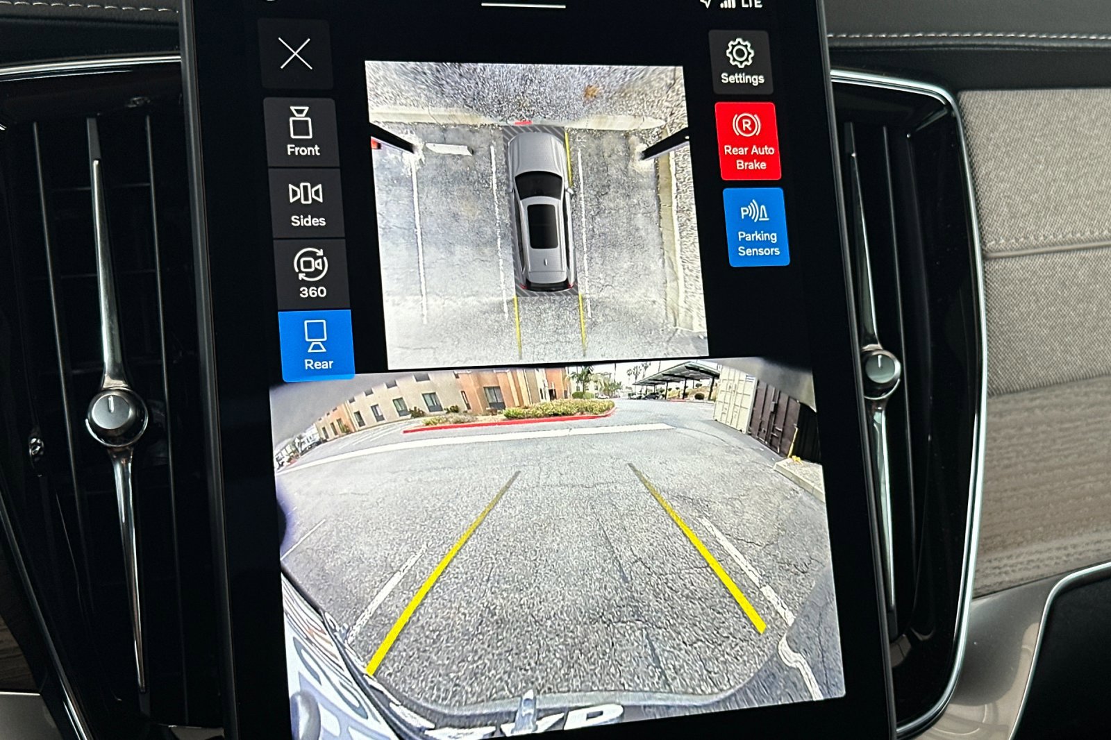 New 2026 Volvo XC90 B6 Plus AWD/4WD image 17