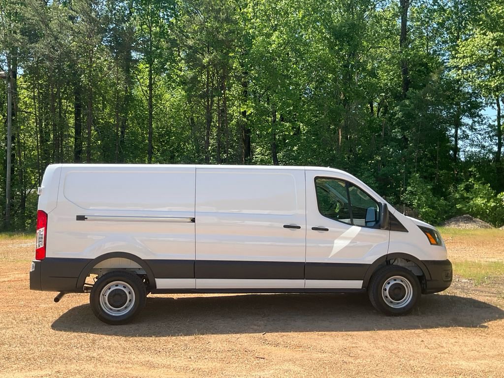 New 2026 Ford Transit 250 Low Roof RWD image 4