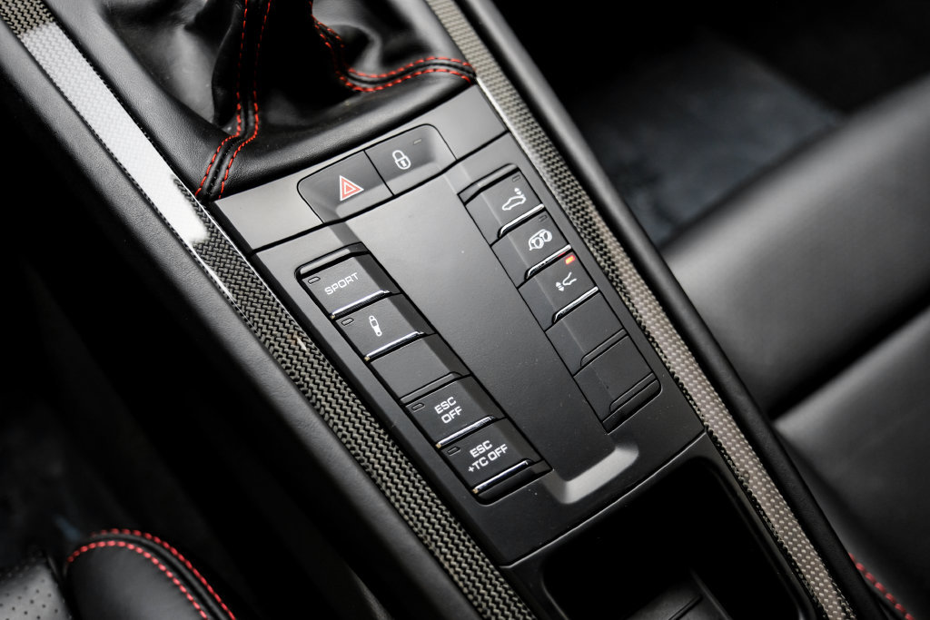 Used 2016 Porsche 911 R RWD image 24