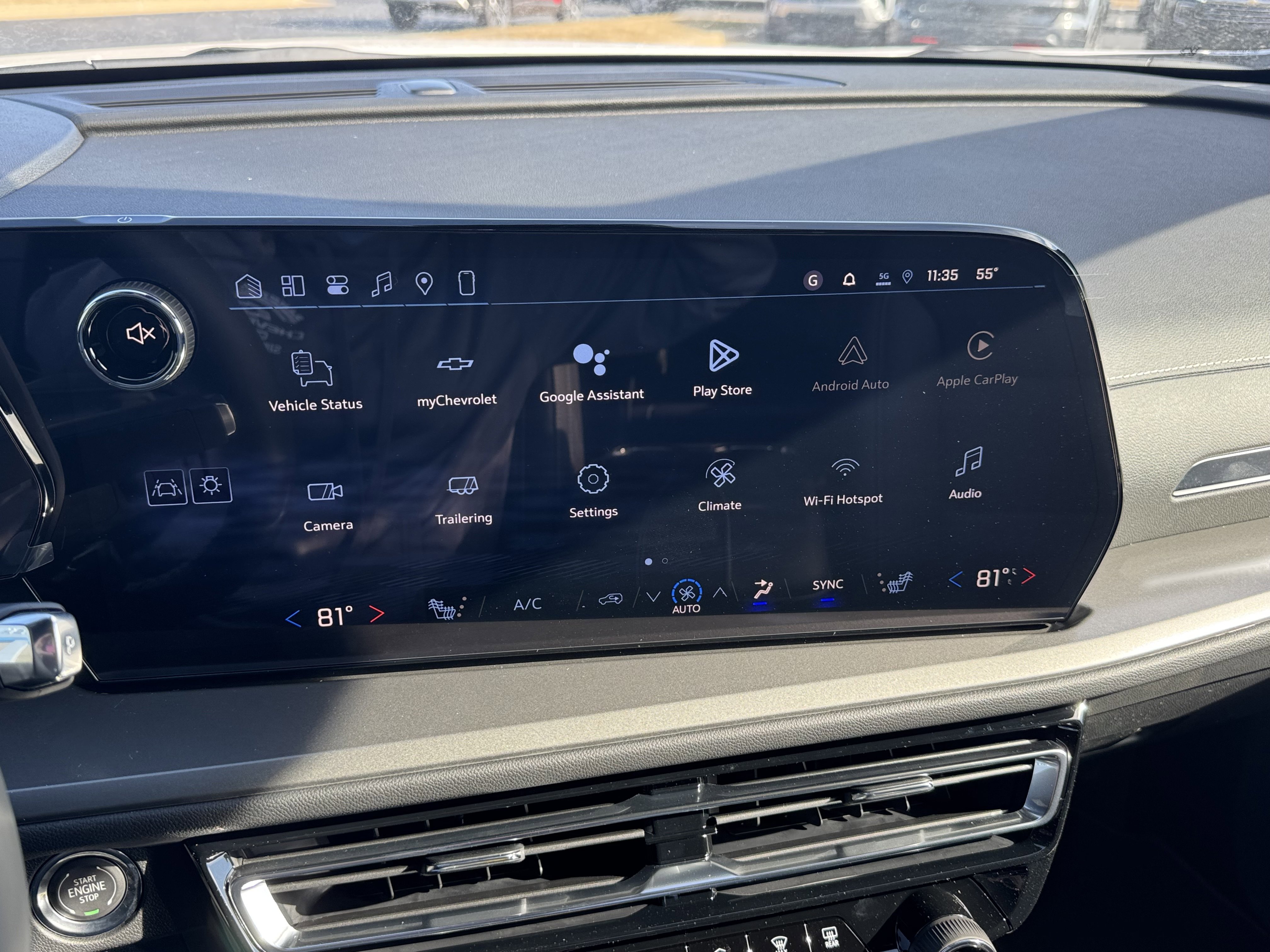 New 2026 Chevrolet Traverse LT w/ Sun and Wheel Package image 18