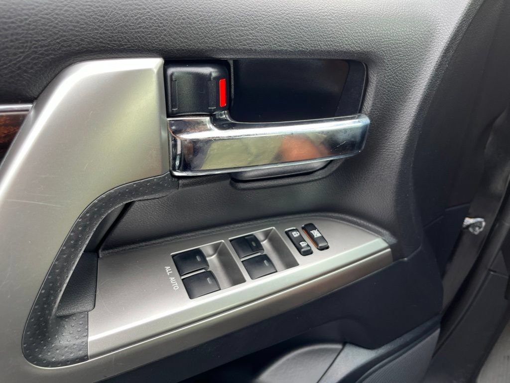 Used 2014 Toyota Land Cruiser AWD/4WD image 62