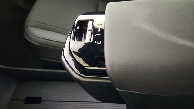 New 2026 Volvo EX30 Plus w/ Protection Package Premier RWD image 15