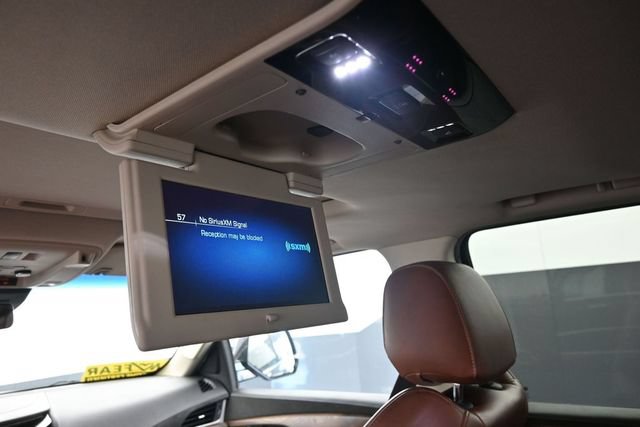 Used 2018 Cadillac Escalade ESV Premium Luxury AWD/4WD image 18