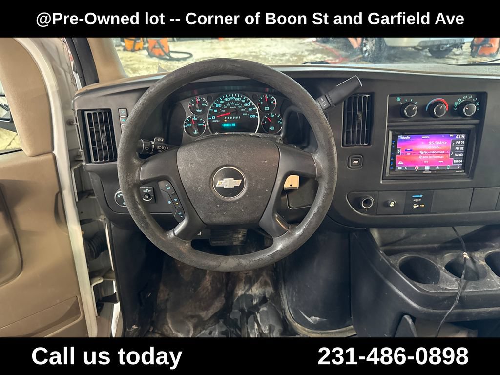 Used 2013 Chevrolet Express 2500 RWD image 17