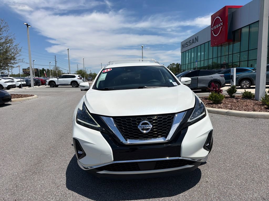 Used 2022 Nissan Murano SL w/ Cargo Package FWD image 2