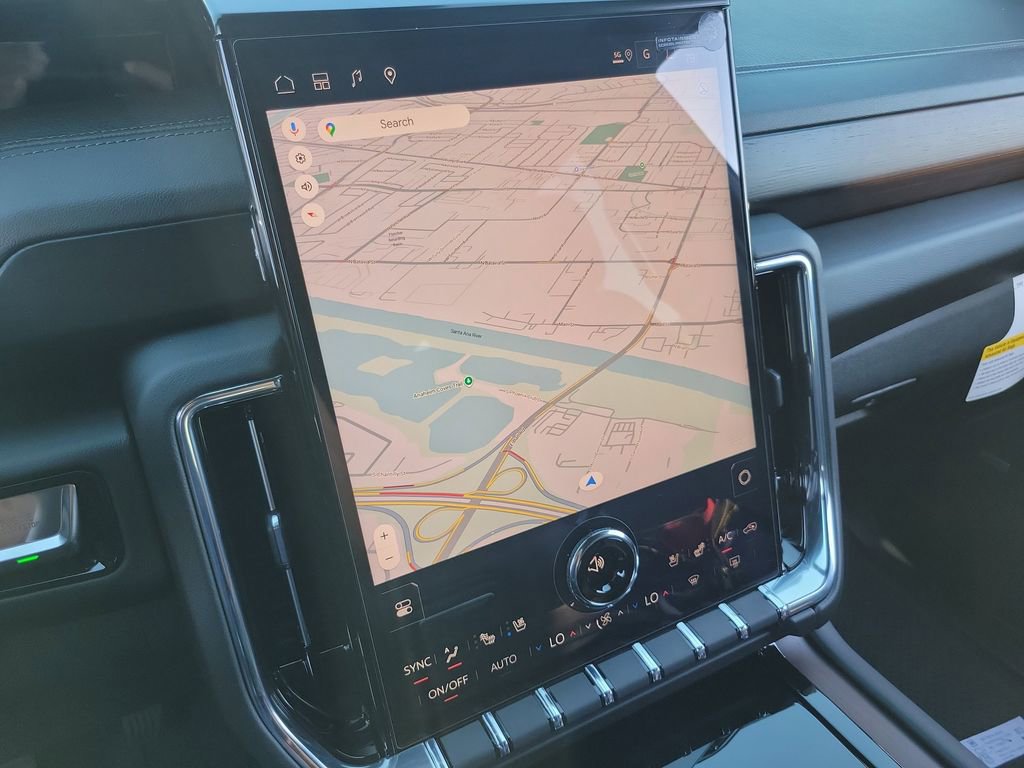 New 2026 GMC Yukon Denali w/ Denali Reserve Package AWD/4WD image 13