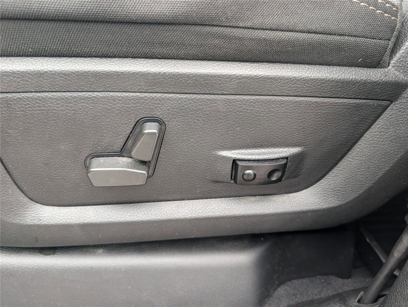 Used 2021 RAM 2500 Big Horn w/ Night Edition image 21