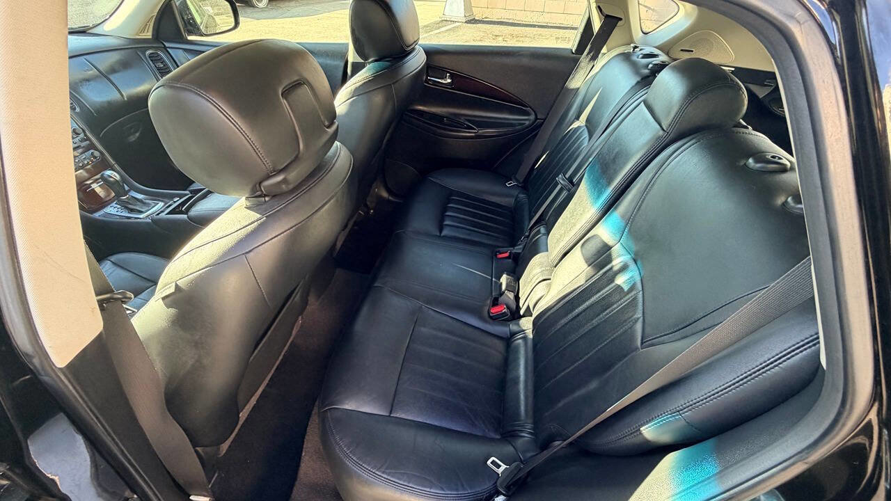 Used 2012 INFINITI EX35 Journey w/ Premium Pkg image 24