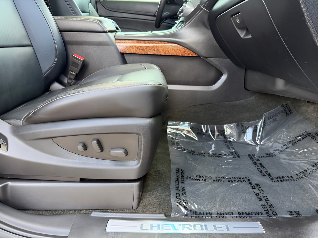 Used 2015 Chevrolet Tahoe LTZ AWD/4WD image 16