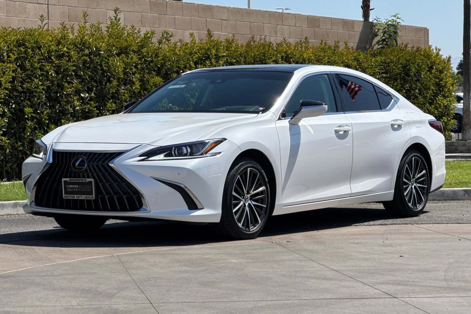 Certified 2025 Lexus ES 350 w/ Premium Package FWD image 8