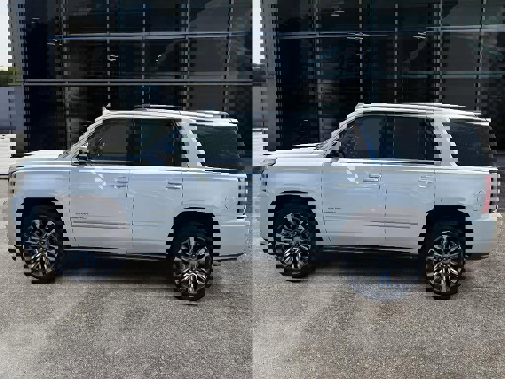 Used 2019 GMC Yukon Denali w/ Denali Ultimate Package image 4