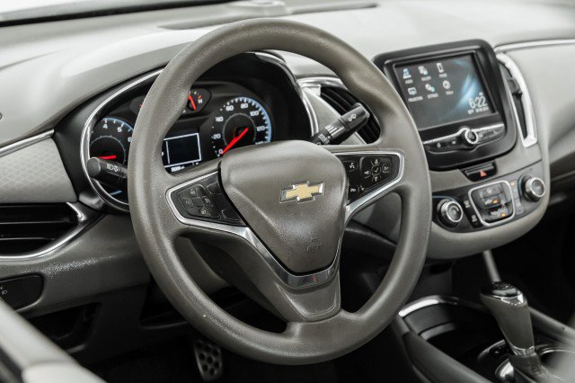 Used 2016 Chevrolet Malibu LT image 13