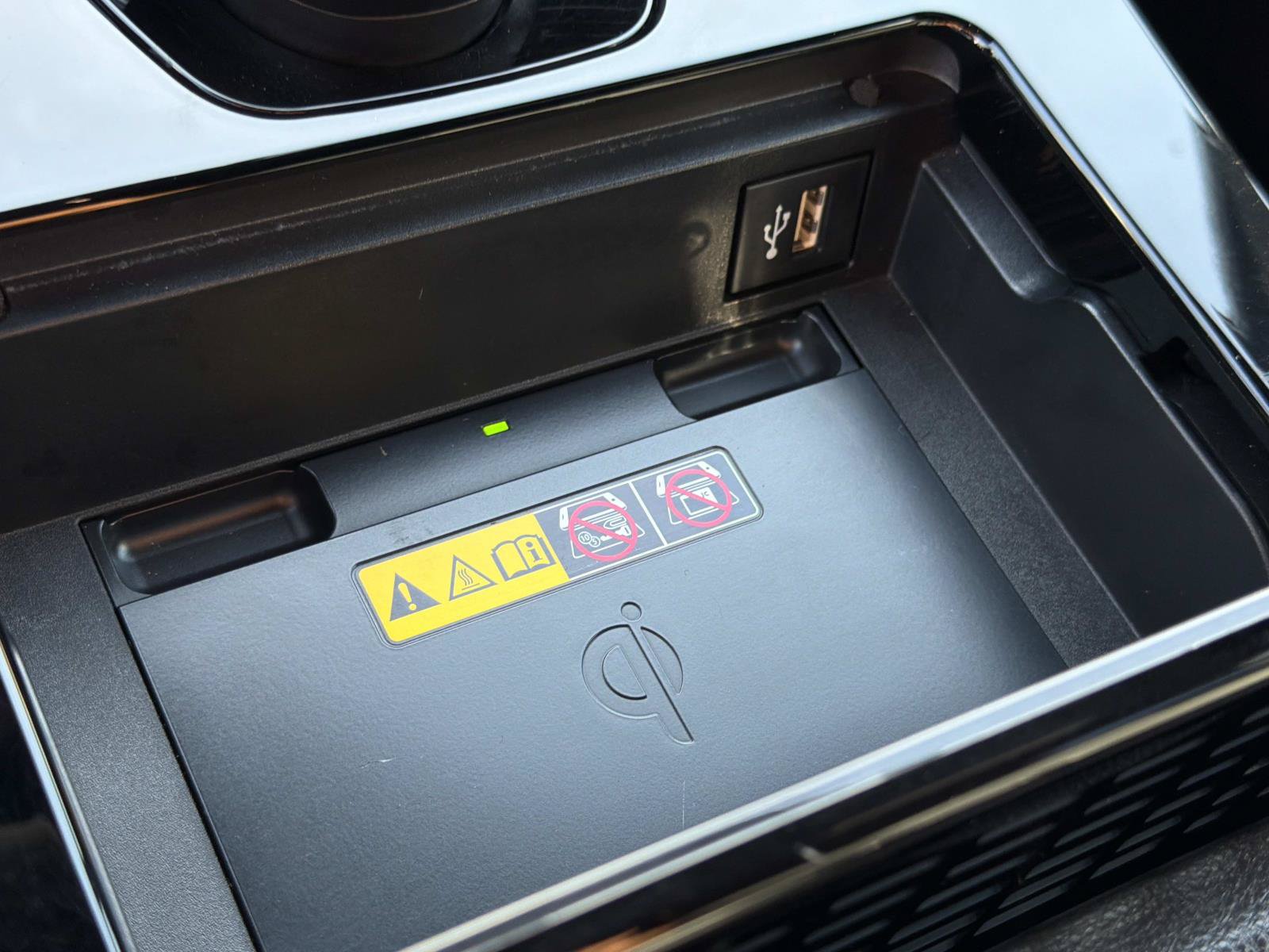 Used 2023 Subaru Solterra AWD image 28
