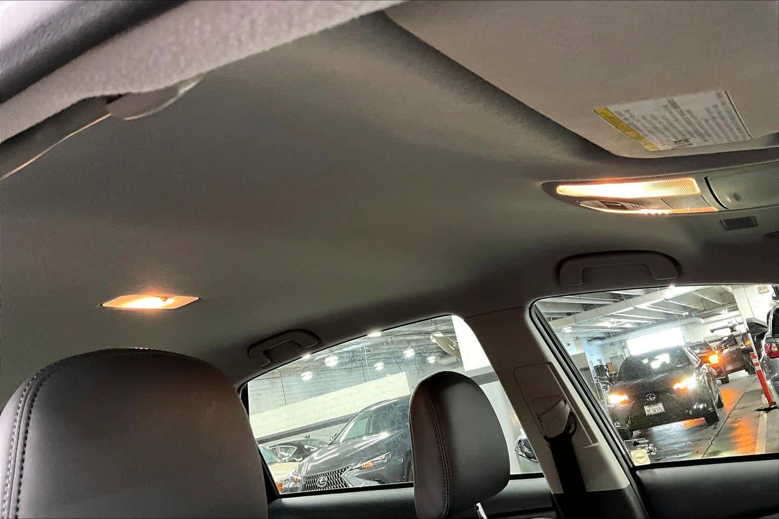 Used 2012 Toyota Prius V Five FWD image 13