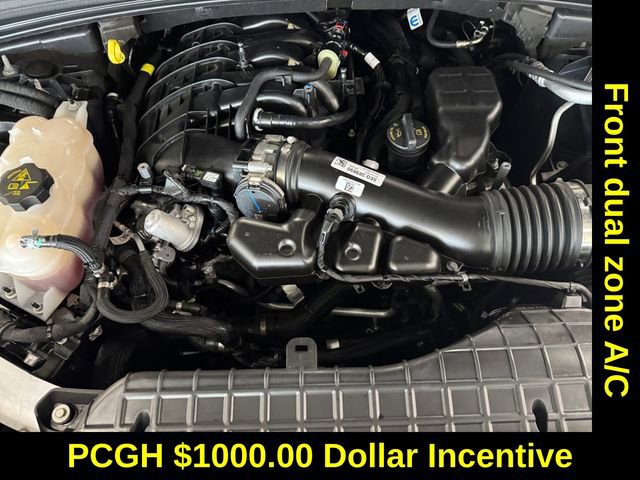 Used 2024 Jeep Grand Cherokee Limited w/ Luxury Tech Group II image 6