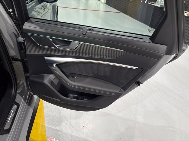 Used 2025 Audi RS 6 performance AWD/4WD image 36