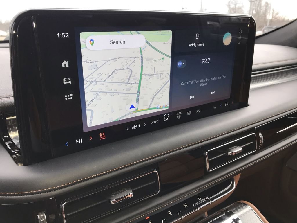 Used 2025 Lincoln Aviator Black Label AWD/4WD image 16