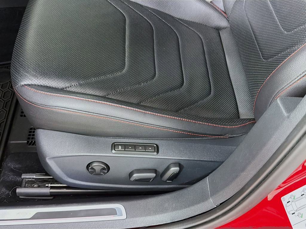 Used 2021 Volkswagen Jetta GLI FWD image 21
