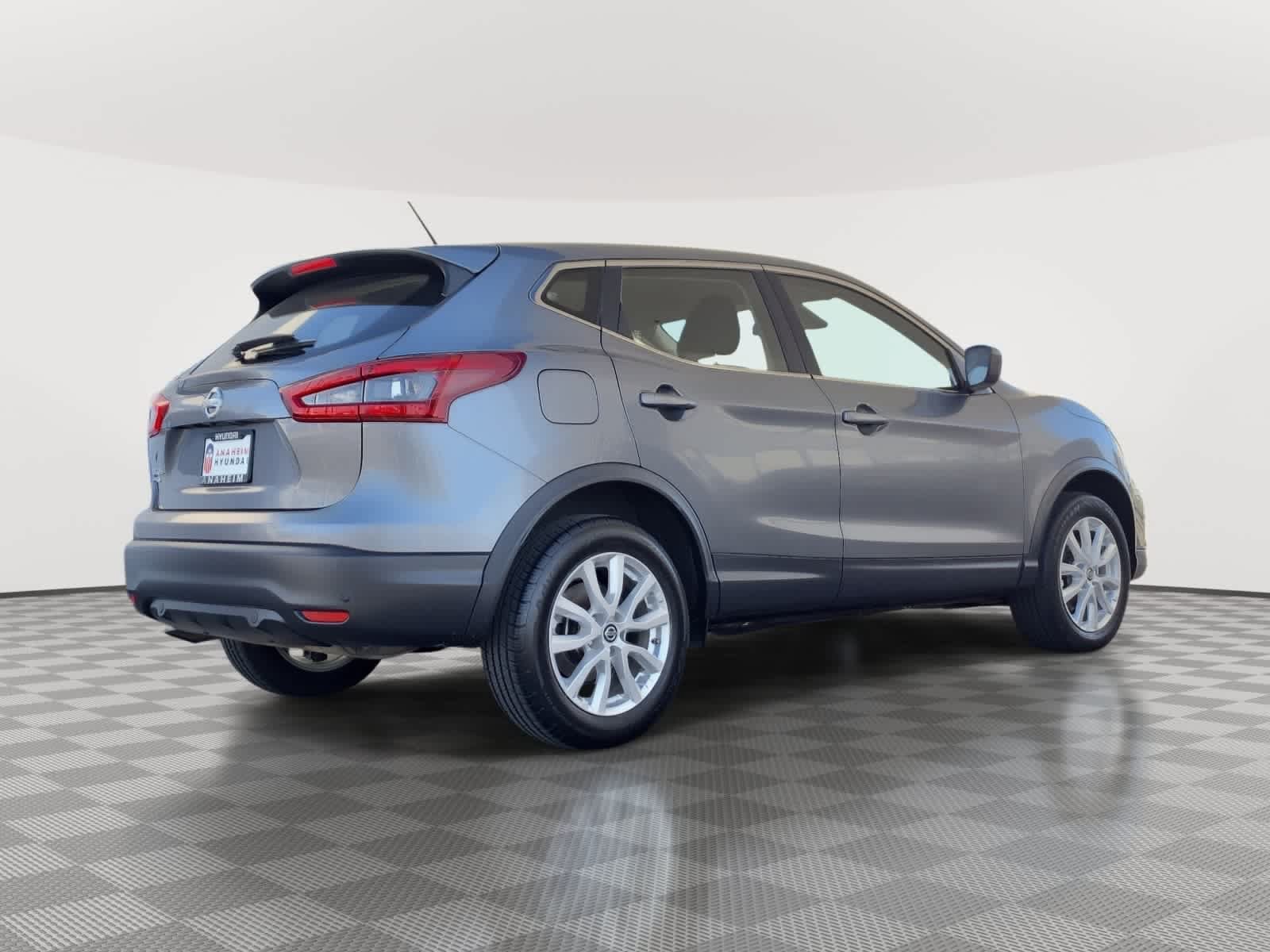 Used 2021 Nissan Rogue Sport S FWD image 7