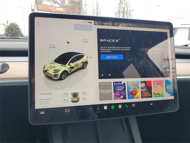 Used 2024 Tesla Model Y Long Range image 21