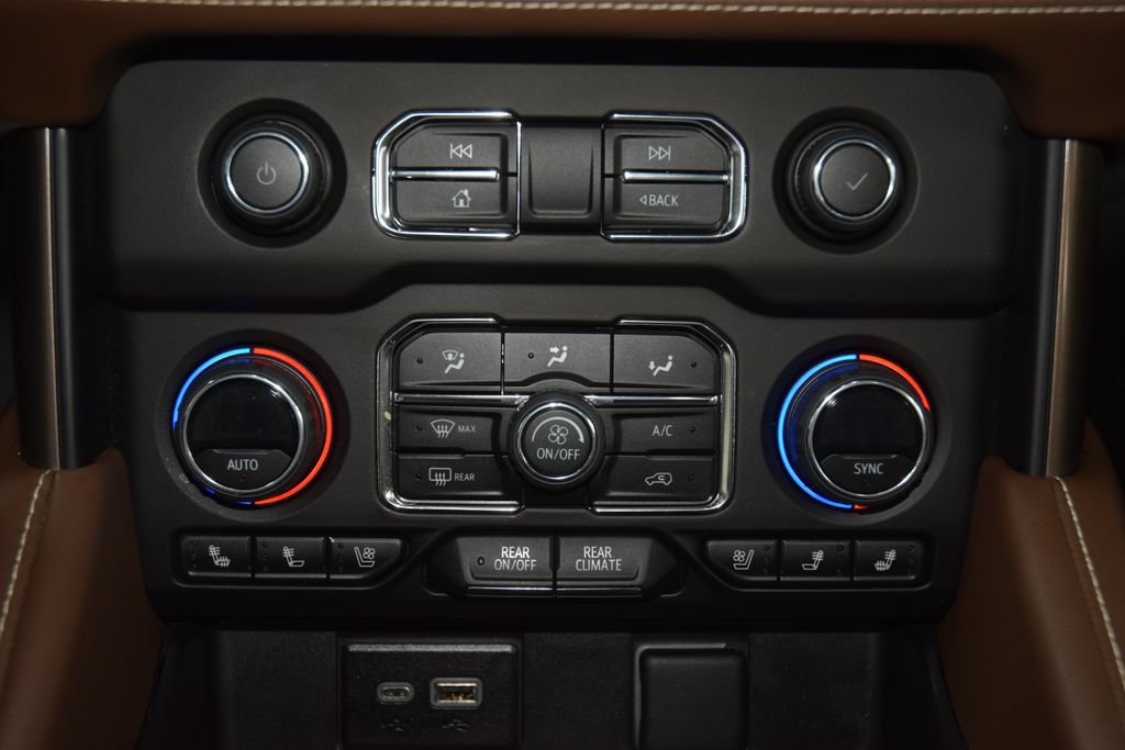 Used 2023 Chevrolet Tahoe High Country AWD/4WD image 33