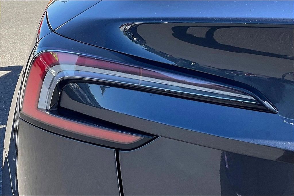 Used 2025 Tesla Model 3 Long Range image 29